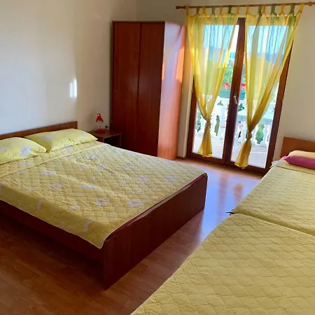 Apartment Bakic *