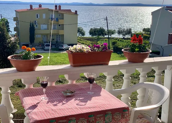 Bakic Apartman Kozino